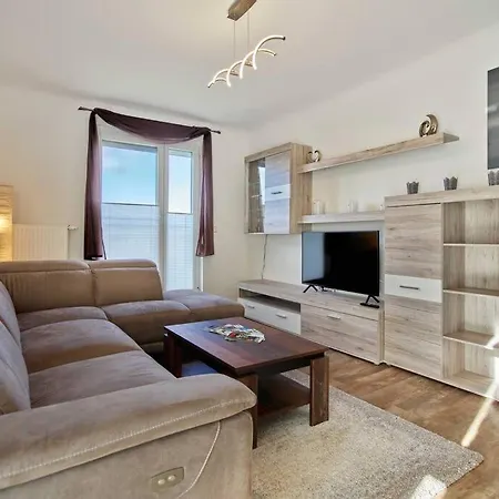 아파트 In Der Sportstadt