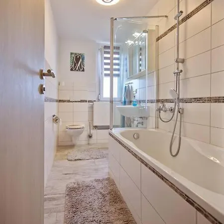 In Der Sportstadt 리자